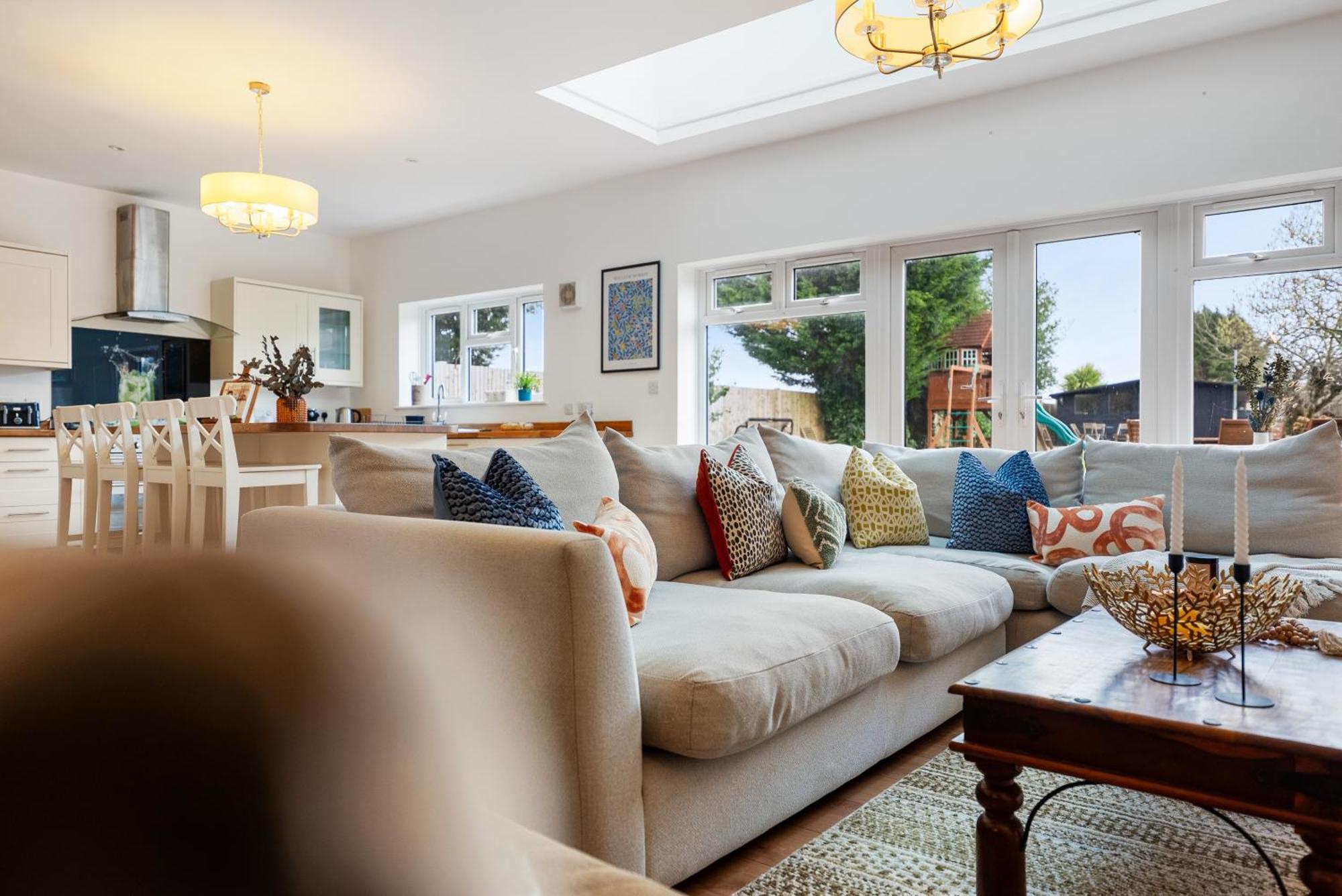 Long Term And Summer Special Offer! 5-Bedroom Spacious, Stunning Design, Sociable Areas & Cosy House Near South Downs Park, Sleeps 11 With Games Room, Private Parking And Garden- By Blue Puffin Stays Waterlooville Eksteriør bilde